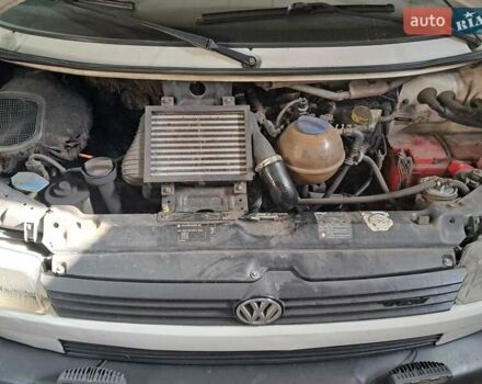 Фольксваген Transporter, объемом двигателя 2.5 л и пробегом 826 тыс. км за 5500 $, фото 1 на Automoto.ua