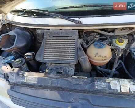 Фольксваген Transporter, объемом двигателя 2.5 л и пробегом 450 тыс. км за 5100 $, фото 10 на Automoto.ua