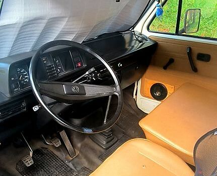 Фольксваген Transporter, объемом двигателя 1.9 л и пробегом 300 тыс. км за 555 $, фото 4 на Automoto.ua