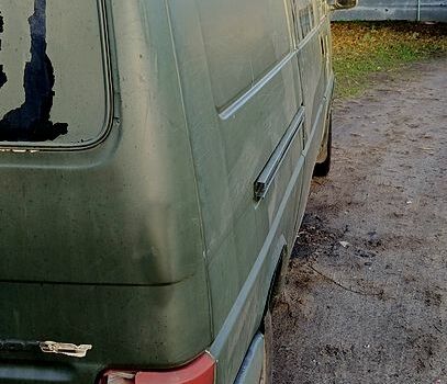 Фольксваген Transporter, объемом двигателя 24 л и пробегом 300 тыс. км за 3400 $, фото 1 на Automoto.ua