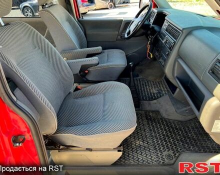 Фольксваген Transporter, объемом двигателя 2.5 л и пробегом 214 тыс. км за 1400 $, фото 4 на Automoto.ua