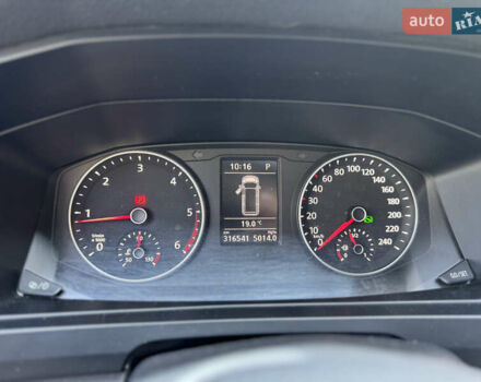 Желтый Фольксваген Transporter, объемом двигателя 1.97 л и пробегом 320 тыс. км за 27500 $, фото 11 на Automoto.ua