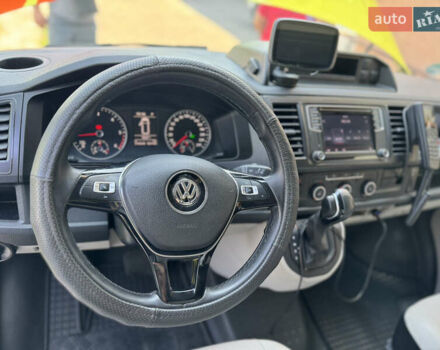 Желтый Фольксваген Transporter, объемом двигателя 1.97 л и пробегом 320 тыс. км за 27500 $, фото 13 на Automoto.ua