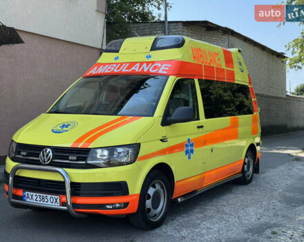 Желтый Фольксваген Transporter, объемом двигателя 1.97 л и пробегом 320 тыс. км за 27500 $, фото 2 на Automoto.ua