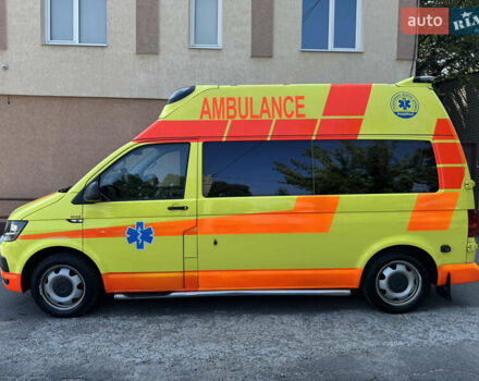 Желтый Фольксваген Transporter, объемом двигателя 1.97 л и пробегом 320 тыс. км за 27500 $, фото 3 на Automoto.ua