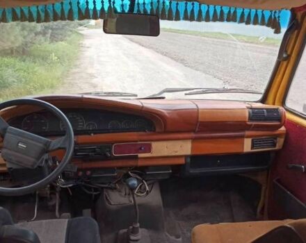 Жовтий Фольксваген Transporter, об'ємом двигуна 1.6 л та пробігом 200 тис. км за 1800 $, фото 4 на Automoto.ua