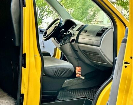 Желтый Фольксваген Transporter, объемом двигателя 2 л и пробегом 294 тыс. км за 6800 $, фото 37 на Automoto.ua