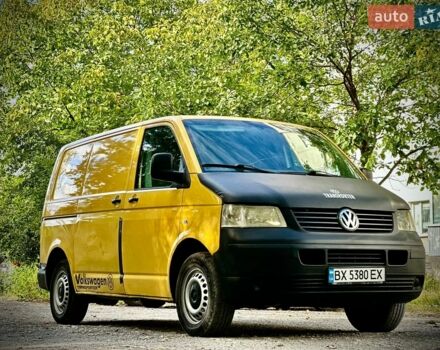 Желтый Фольксваген Transporter, объемом двигателя 2 л и пробегом 294 тыс. км за 6800 $, фото 1 на Automoto.ua
