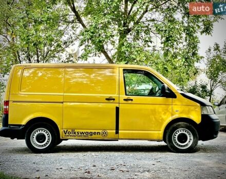 Желтый Фольксваген Transporter, объемом двигателя 2 л и пробегом 294 тыс. км за 6800 $, фото 8 на Automoto.ua