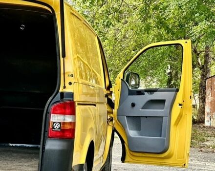 Желтый Фольксваген Transporter, объемом двигателя 2 л и пробегом 294 тыс. км за 6800 $, фото 42 на Automoto.ua