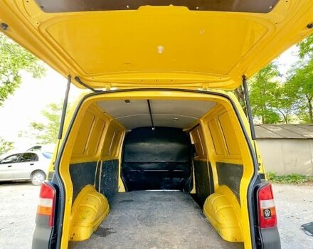 Желтый Фольксваген Transporter, объемом двигателя 2 л и пробегом 294 тыс. км за 6800 $, фото 39 на Automoto.ua