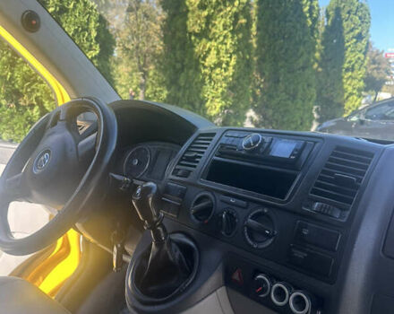 Желтый Фольксваген Transporter, объемом двигателя 1.97 л и пробегом 203 тыс. км за 11200 $, фото 16 на Automoto.ua