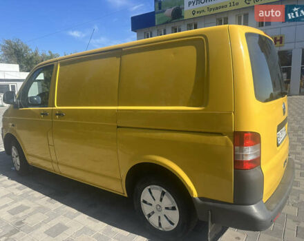 Желтый Фольксваген Transporter, объемом двигателя 1.97 л и пробегом 203 тыс. км за 11200 $, фото 5 на Automoto.ua