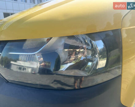 Желтый Фольксваген Transporter, объемом двигателя 1.97 л и пробегом 203 тыс. км за 11200 $, фото 7 на Automoto.ua