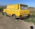 Жовтий Фольксваген Transporter, об'ємом двигуна 1.6 л та пробігом 350 тис. км за 500 $, фото 1 на Automoto.ua