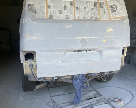 Желтый Фольксваген Transporter, объемом двигателя 1.9 л и пробегом 300 тыс. км за 3800 $, фото 16 на Automoto.ua