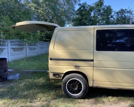 Желтый Фольксваген Transporter, объемом двигателя 1.9 л и пробегом 300 тыс. км за 3800 $, фото 9 на Automoto.ua