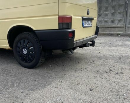 Желтый Фольксваген Transporter, объемом двигателя 1.9 л и пробегом 300 тыс. км за 3800 $, фото 5 на Automoto.ua