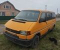 Жовтий Фольксваген Transporter, об'ємом двигуна 1.9 л та пробігом 300 тис. км за 1600 $, фото 2 на Automoto.ua