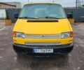 Желтый Фольксваген Transporter, объемом двигателя 0 л и пробегом 340 тыс. км за 3200 $, фото 1 на Automoto.ua