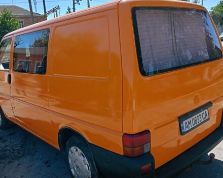 Желтый Фольксваген Transporter, объемом двигателя 1.9 л и пробегом 310 тыс. км за 5700 $, фото 5 на Automoto.ua