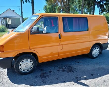 Желтый Фольксваген Transporter, объемом двигателя 1.9 л и пробегом 310 тыс. км за 5700 $, фото 6 на Automoto.ua