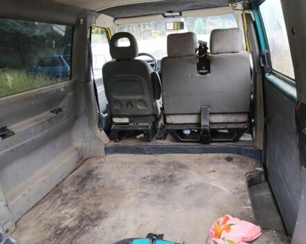 Желтый Фольксваген Transporter, объемом двигателя 1.9 л и пробегом 180 тыс. км за 4000 $, фото 4 на Automoto.ua