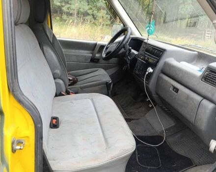 Желтый Фольксваген Transporter, объемом двигателя 1.9 л и пробегом 180 тыс. км за 4000 $, фото 5 на Automoto.ua