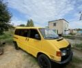 Желтый Фольксваген Transporter, объемом двигателя 1.9 л и пробегом 270 тыс. км за 2800 $, фото 1 на Automoto.ua
