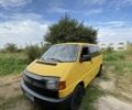 Желтый Фольксваген Transporter, объемом двигателя 1.9 л и пробегом 270 тыс. км за 2800 $, фото 2 на Automoto.ua