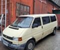 Жовтий Фольксваген Transporter, об'ємом двигуна 2.4 л та пробігом 45 тис. км за 2000 $, фото 1 на Automoto.ua