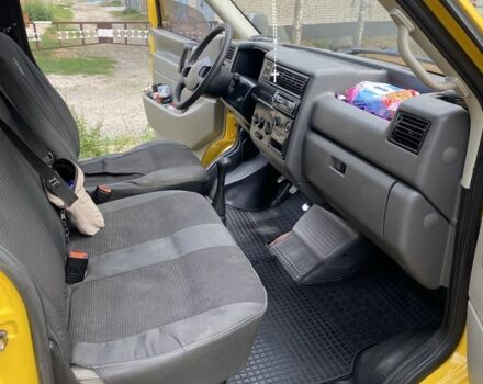 Желтый Фольксваген Transporter, объемом двигателя 0 л и пробегом 267 тыс. км за 3500 $, фото 5 на Automoto.ua