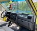 Желтый Фольксваген Transporter, объемом двигателя 1.9 л и пробегом 400 тыс. км за 4100 $, фото 5 на Automoto.ua