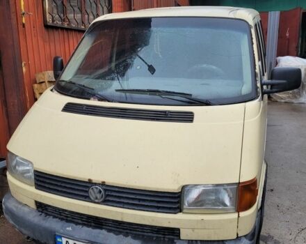 Жовтий Фольксваген Transporter, об'ємом двигуна 2.4 л та пробігом 45 тис. км за 2000 $, фото 1 на Automoto.ua