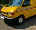 Желтый Фольксваген Transporter, объемом двигателя 1.9 л и пробегом 409 тыс. км за 5500 $, фото 1 на Automoto.ua