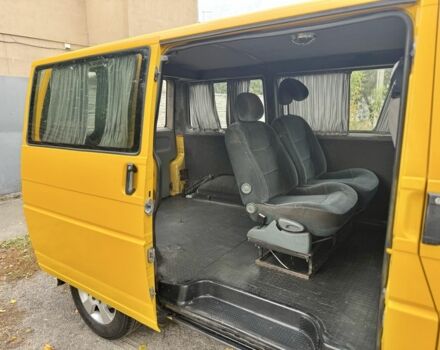 Желтый Фольксваген Transporter, объемом двигателя 1.9 л и пробегом 373 тыс. км за 5300 $, фото 13 на Automoto.ua