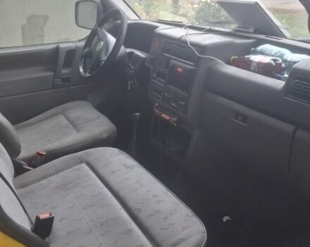 Жовтий Фольксваген Transporter, об'ємом двигуна 2.5 л та пробігом 500 тис. км за 3200 $, фото 1 на Automoto.ua