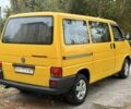 Желтый Фольксваген Transporter, объемом двигателя 1.9 л и пробегом 373 тыс. км за 5300 $, фото 3 на Automoto.ua