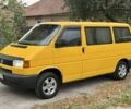 Желтый Фольксваген Transporter, объемом двигателя 1.9 л и пробегом 373 тыс. км за 5300 $, фото 1 на Automoto.ua