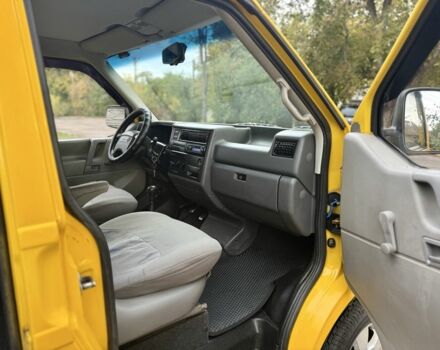 Желтый Фольксваген Transporter, объемом двигателя 1.9 л и пробегом 373 тыс. км за 5300 $, фото 15 на Automoto.ua