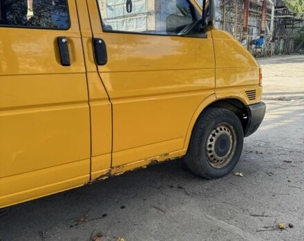 Жовтий Фольксваген Transporter, об'ємом двигуна 2.4 л та пробігом 450 тис. км за 4000 $, фото 3 на Automoto.ua