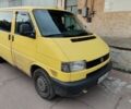 Желтый Фольксваген Transporter, объемом двигателя 2.5 л и пробегом 450 тыс. км за 5000 $, фото 1 на Automoto.ua
