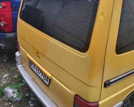 Желтый Фольксваген Transporter, объемом двигателя 2.5 л и пробегом 445 тыс. км за 5500 $, фото 3 на Automoto.ua