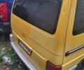 Желтый Фольксваген Transporter, объемом двигателя 2.5 л и пробегом 445 тыс. км за 5500 $, фото 3 на Automoto.ua