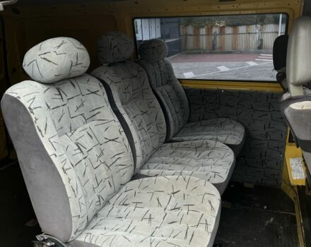 Жовтий Фольксваген Transporter, об'ємом двигуна 2.5 л та пробігом 590 тис. км за 5200 $, фото 12 на Automoto.ua