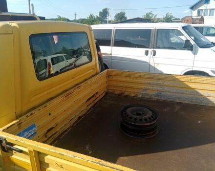 Желтый Фольксваген Transporter, объемом двигателя 2.5 л и пробегом 400 тыс. км за 4328 $, фото 2 на Automoto.ua