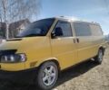 Желтый Фольксваген Transporter, объемом двигателя 2.5 л и пробегом 400 тыс. км за 5800 $, фото 2 на Automoto.ua