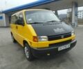 Желтый Фольксваген Transporter, объемом двигателя 1.9 л и пробегом 340 тыс. км за 6150 $, фото 1 на Automoto.ua