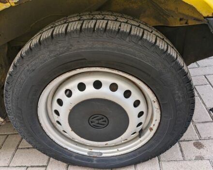 Фольксваген Transporter 2003 в Мукачеве на Automoto.ua Желтый Фольксваген Transporter, объемом двигателя 2.5 л и пробегом 180 тыс. км за 4000 $, фото 4 на Automoto.ua