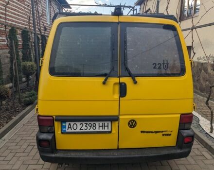 Фольксваген Transporter 2003 в Мукачеве на Automoto.ua Желтый Фольксваген Transporter, объемом двигателя 2.5 л и пробегом 180 тыс. км за 4000 $, фото 2 на Automoto.ua